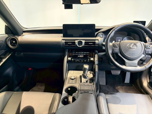 TOYOTA LEXUS IS300 2021 Image 31