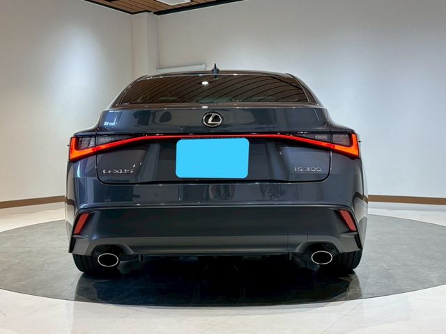 TOYOTA LEXUS IS300 2021 Image 31