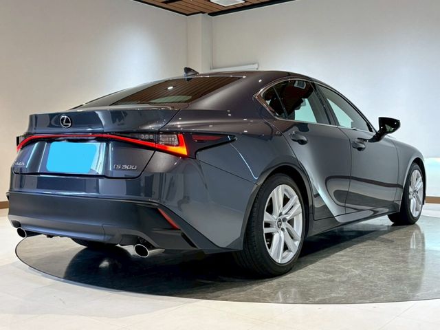 TOYOTA LEXUS IS300 2021 Image 31