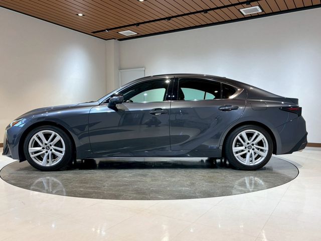 TOYOTA LEXUS IS300 2021 Image 31