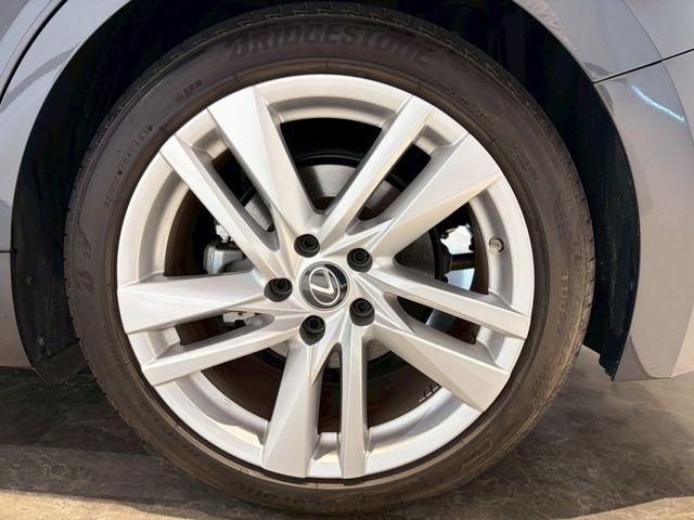 TOYOTA LEXUS IS300 2021 Image 31