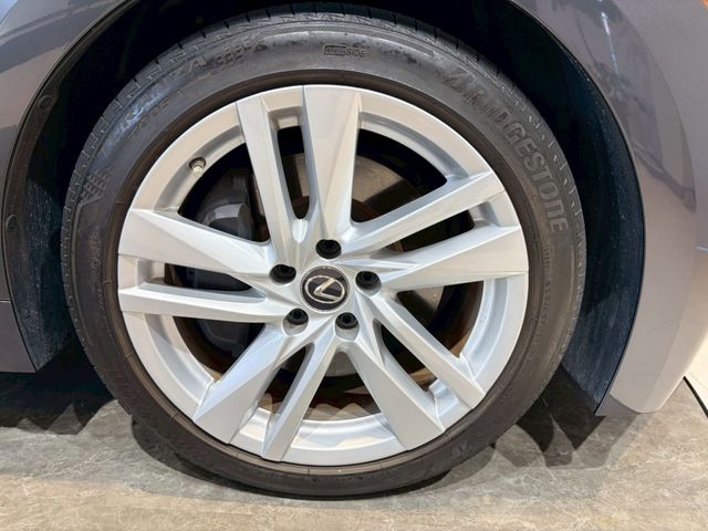 TOYOTA LEXUS IS300 2021 Image 31