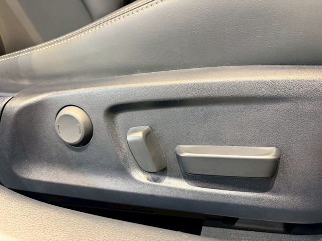 TOYOTA LEXUS IS300 2021 Image 31