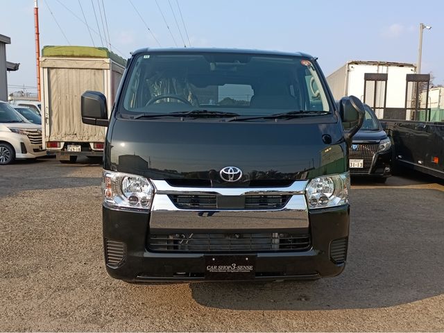 TOYOTA HIACE VAN 1.15T 2WD 2025 Image 31
