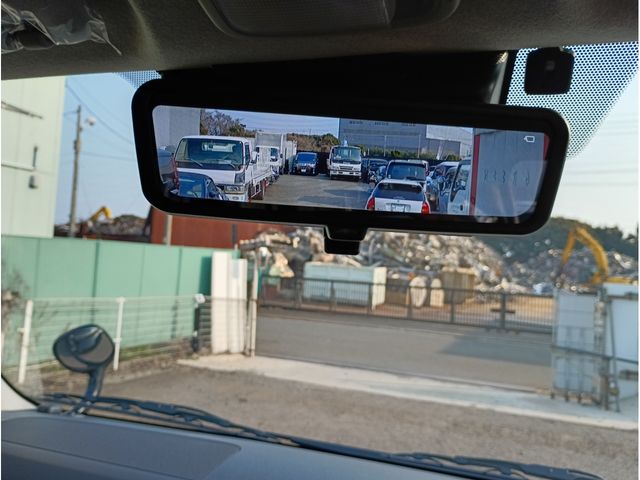 TOYOTA HIACE VAN 1.15T 2WD 2025 Image 31