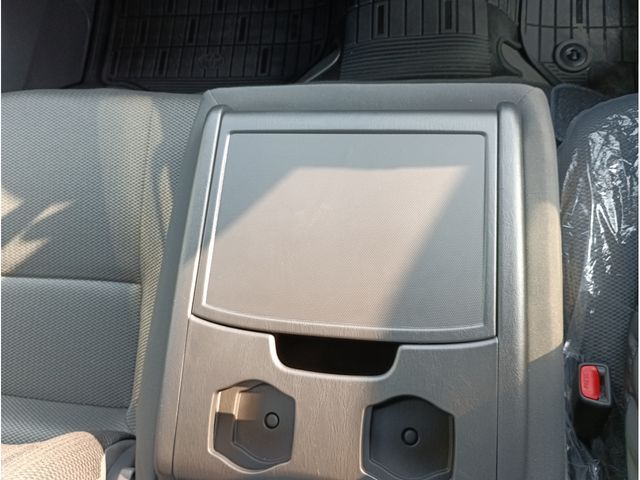 TOYOTA HIACE VAN 1.15T 2WD 2025 Image 31