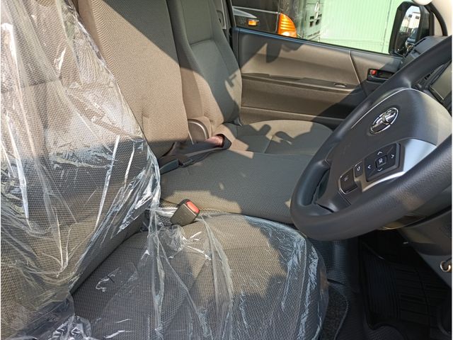 TOYOTA HIACE VAN 1.15T 2WD 2025 Image 31