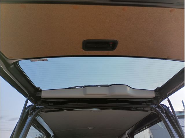 TOYOTA HIACE VAN 1.15T 2WD 2025 Image 31