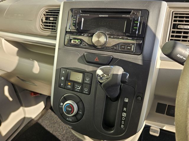 DAIHATSU TANTO 2014 Image 31