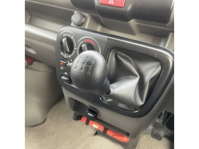 NISSAN NV100 CLIPPER 2018 Image 31
