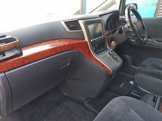 TOYOTA VELLFIRE 2010 Image 31