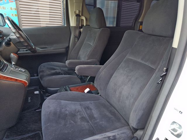 TOYOTA VELLFIRE 2010 Image 31