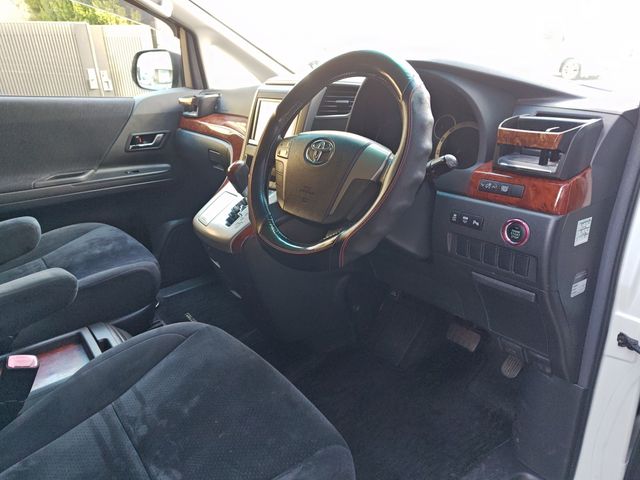 TOYOTA VELLFIRE 2010 Image 31