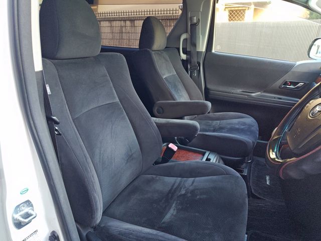 TOYOTA VELLFIRE 2010 Image 31