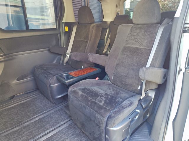 TOYOTA VELLFIRE 2010 Image 31