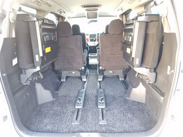 TOYOTA VELLFIRE 2010 Image 31