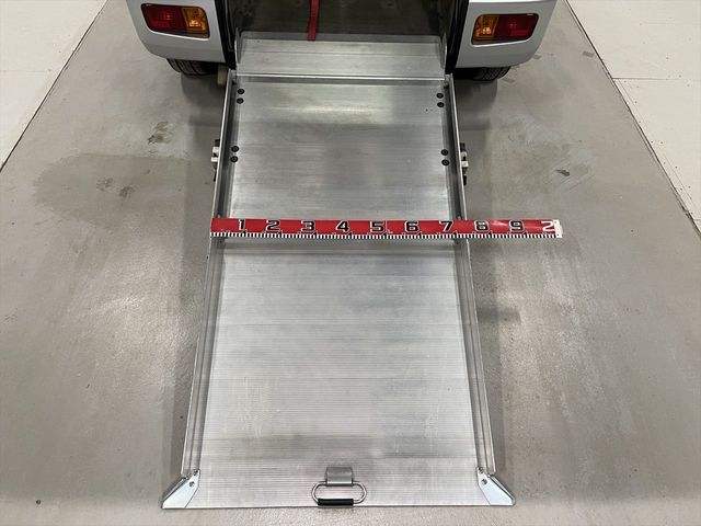 DAIHATSU ATRAI WAGON 2013 Image 31