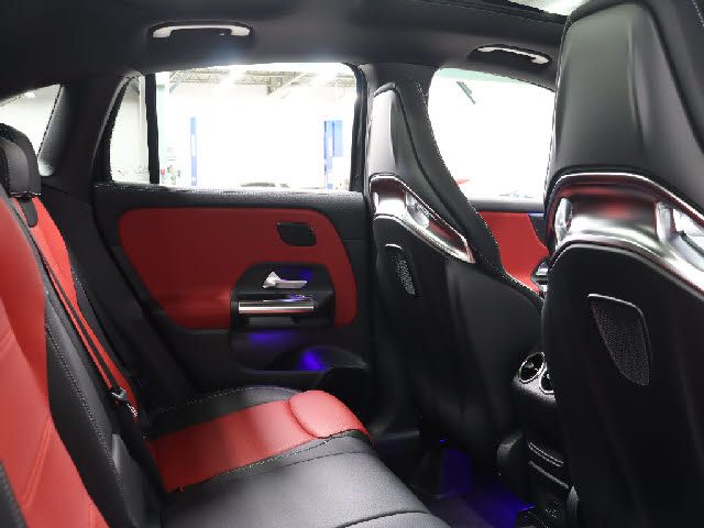 MERCEDES BENZ MERCEDES AMG GLA CLA 2021 Image 31