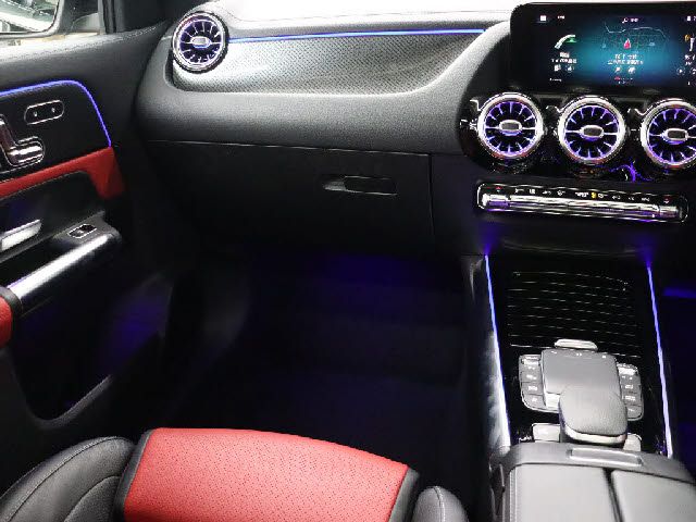 MERCEDES BENZ MERCEDES AMG GLA CLA 2021 Image 31