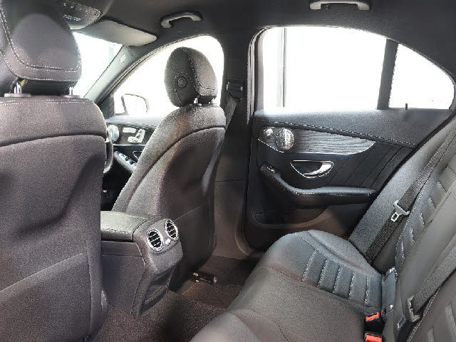 MERCEDES BENZ C CLAS 2015 Image 31