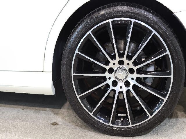 MERCEDES BENZ C CLAS 2015 Image 31