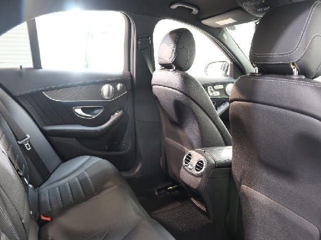 MERCEDES BENZ C CLAS 2015 Image 31