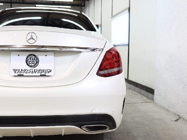 MERCEDES BENZ C CLAS 2015 Image 31