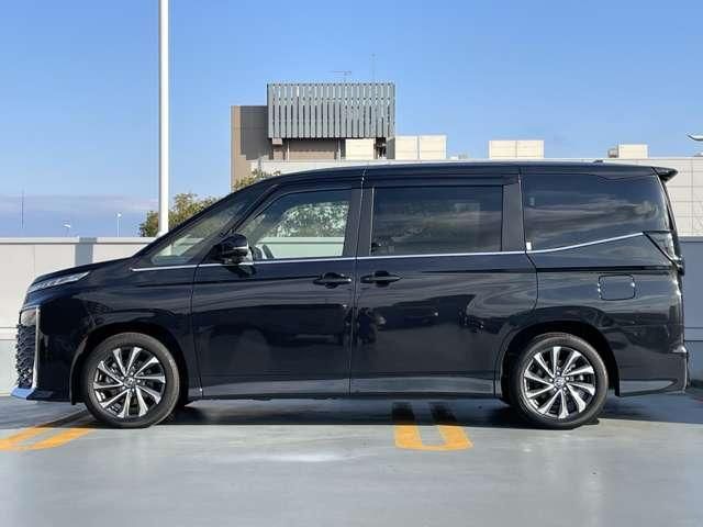 TOYOTA VOXY HYBRID 2025 Image 31