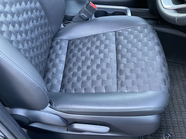 TOYOTA VOXY HYBRID 2025 Image 31