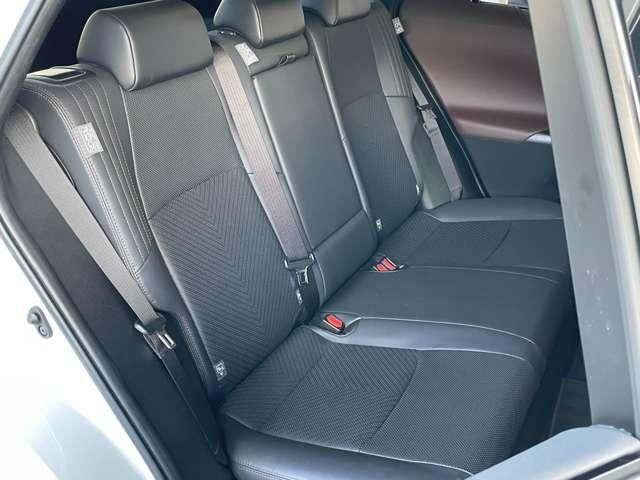 TOYOTA HARRIER HYBRID 2023 Image 31