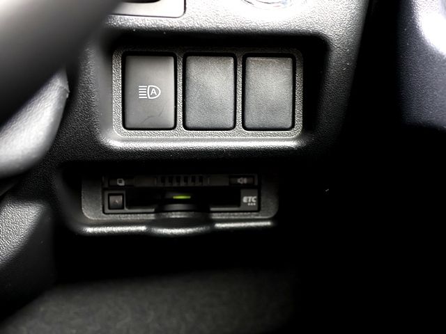 TOYOTA HIACE VAN 2WD 2018 Image 31