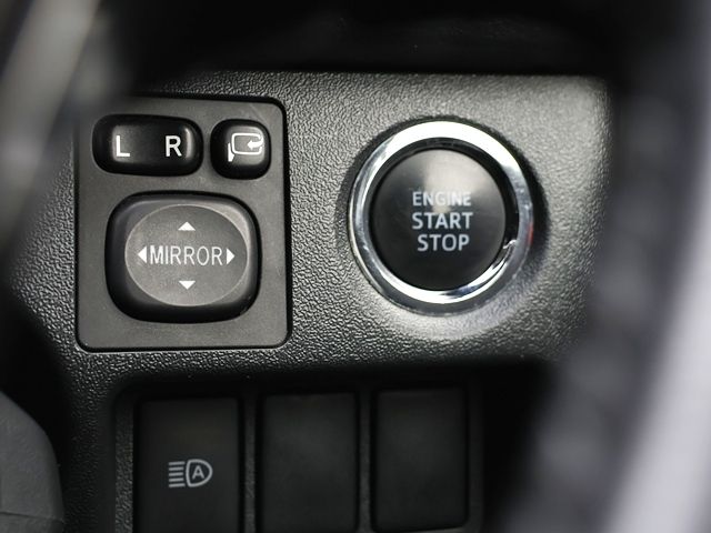 TOYOTA HIACE VAN 2WD 2018 Image 31