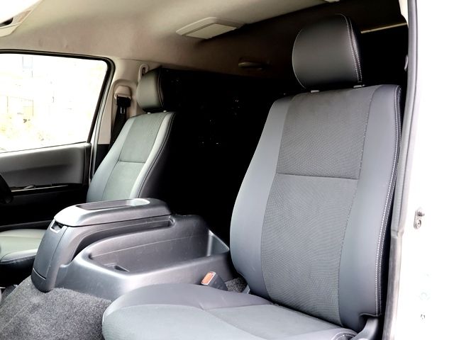 TOYOTA HIACE VAN 2WD 2018 Image 31