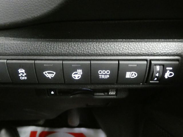 TOYOTA COROLLA TOURING HYBR 2024 Image 31