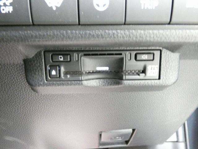 TOYOTA COROLLA TOURING HYBR 2024 Image 31