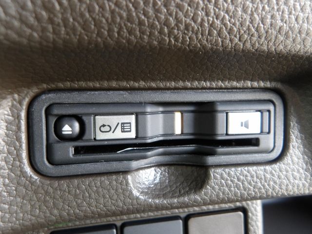 HONDA N BOX 2023 Image 31