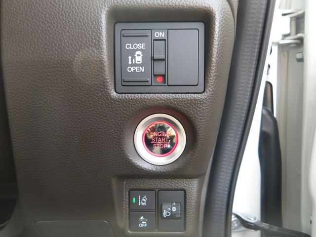 HONDA N BOX 2023 Image 31