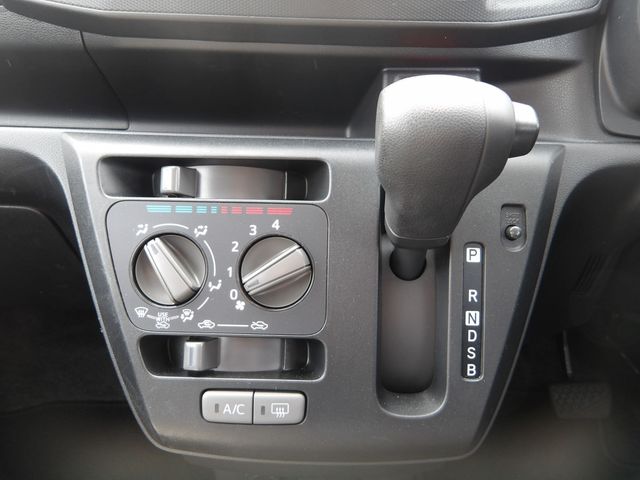 DAIHATSU MIRA E:S 2020 Image 31