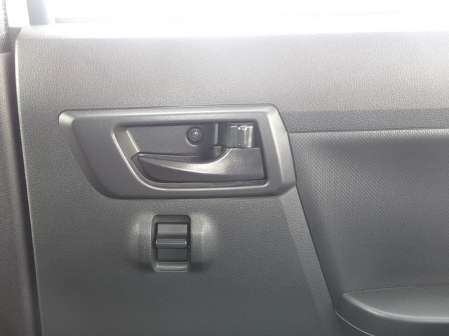 DAIHATSU MIRA E:S 2020 Image 31