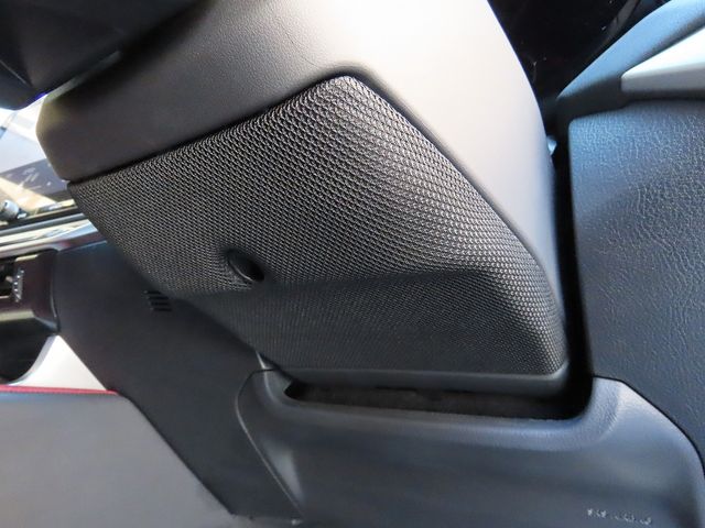 TOYOTA LEXUS RX500H 2023 Image 31