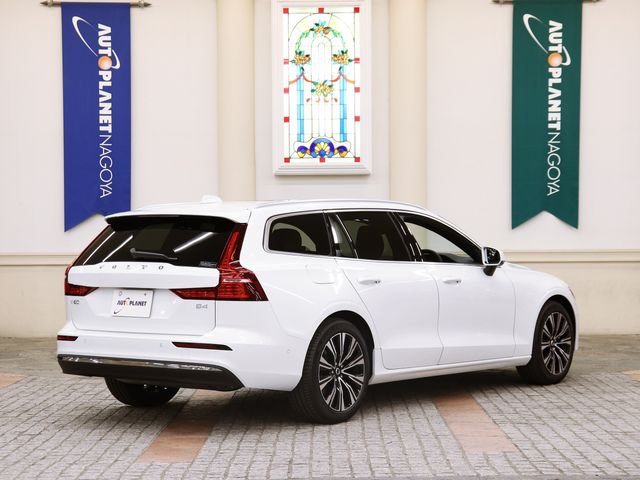 VOLVO V60 2025 Image 31