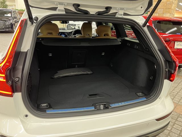 VOLVO V60 2025 Image 31