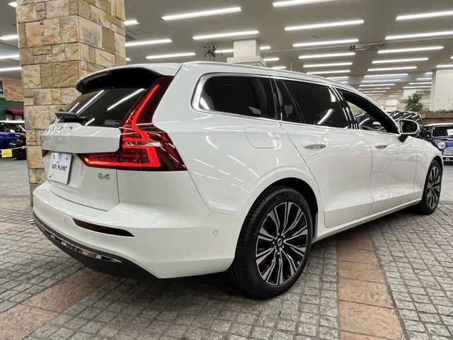 VOLVO V60 2025 Image 31