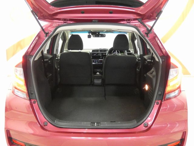 HONDA FIT HYBRID 4WD 2017 Image 31