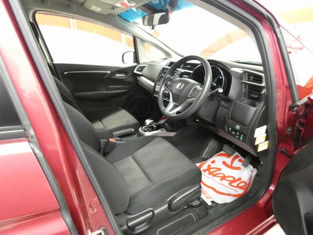 HONDA FIT HYBRID 4WD 2017 Image 31
