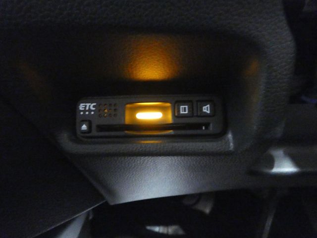 HONDA FIT HYBRID 4WD 2017 Image 31