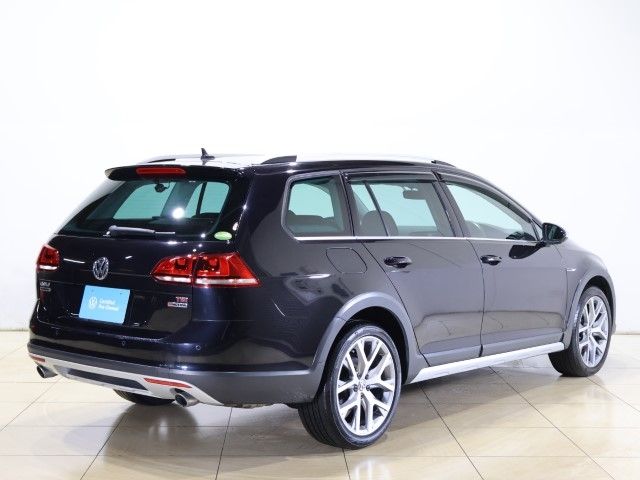 VOLKSWAGEN GOLF ALLT 2017 Image 31