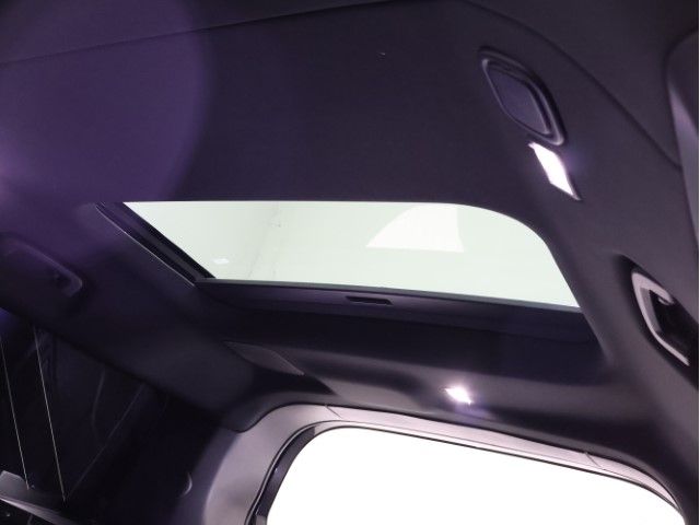 ROVER DEFENDER 2024 Image 31