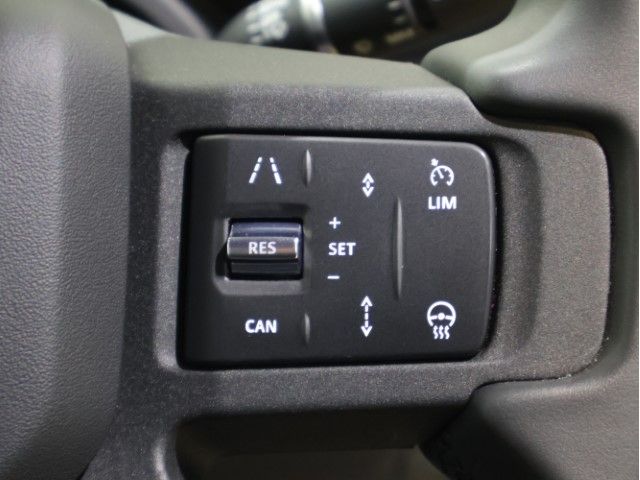 ROVER DEFENDER 2024 Image 31