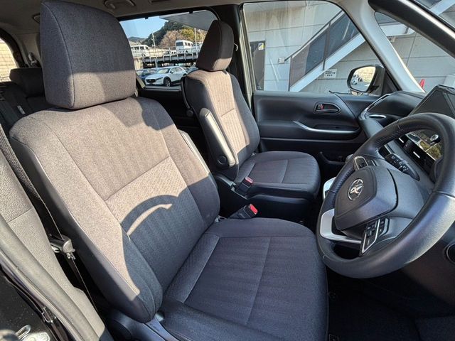 TOYOTA NOAH 2022 Image 31